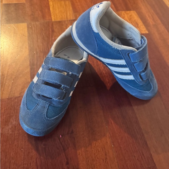 Adidas Kids Blue and White Velcro Sneakers - Picture 2 of 4